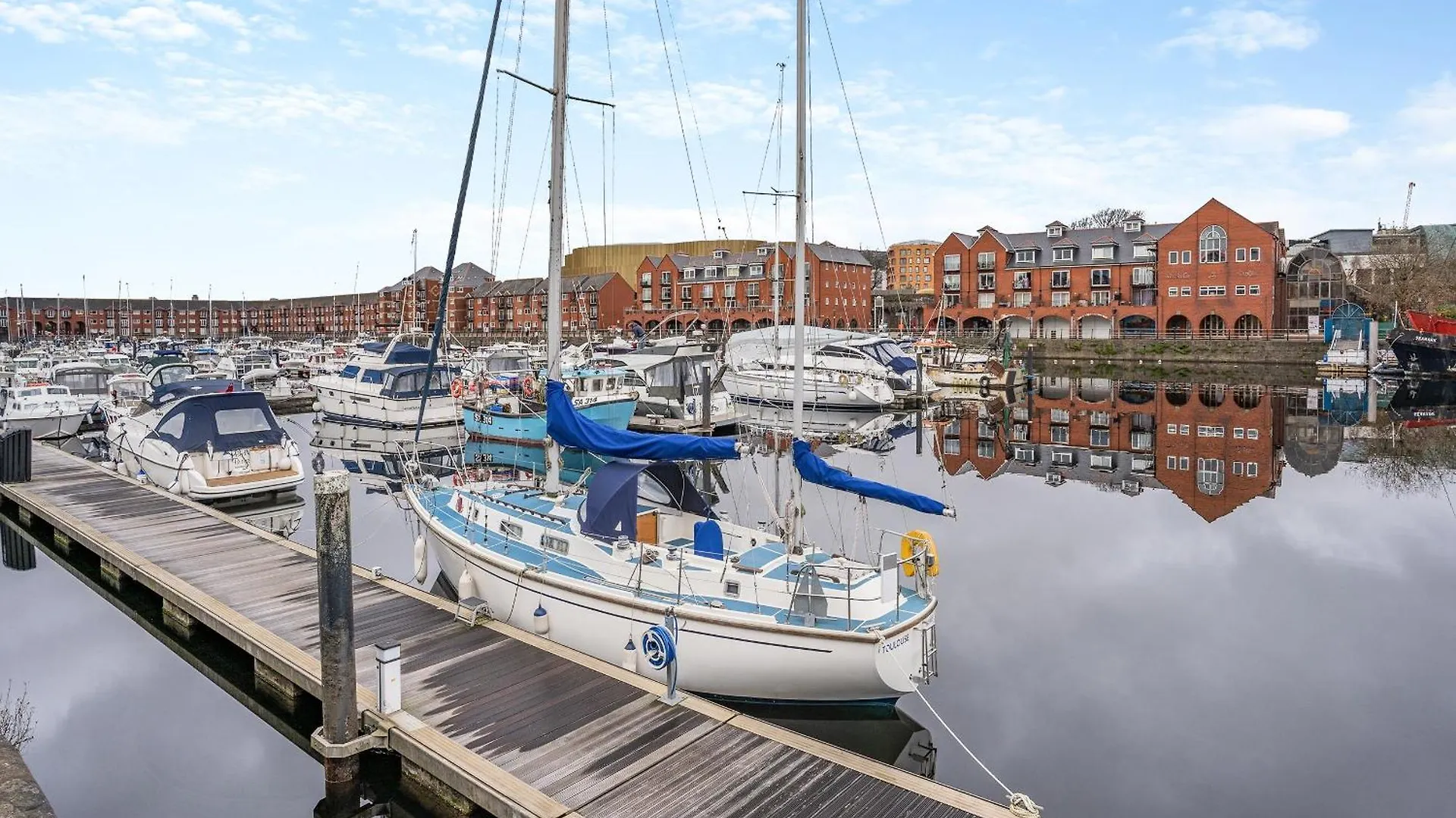Marina View Apartment Swansea